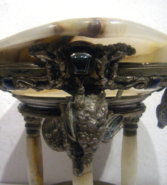 Antique silver and onyx bowl with hunting motifs , decorated with semiprecious stones Item ID 2947 – Bild 3