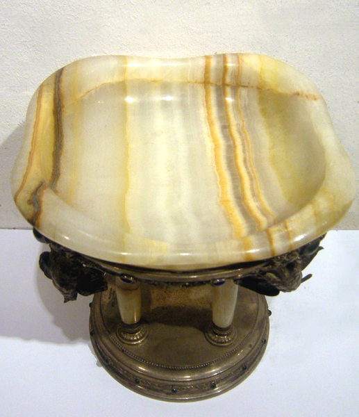 Antique silver and onyx bowl with hunting motifs , decorated with semiprecious stones Item ID 2947 – Bild 7