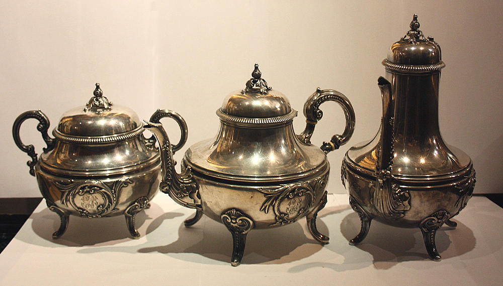 3-piece silver coffee/tea service from the noble estate