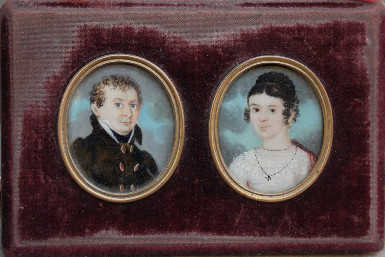 Double family miniature