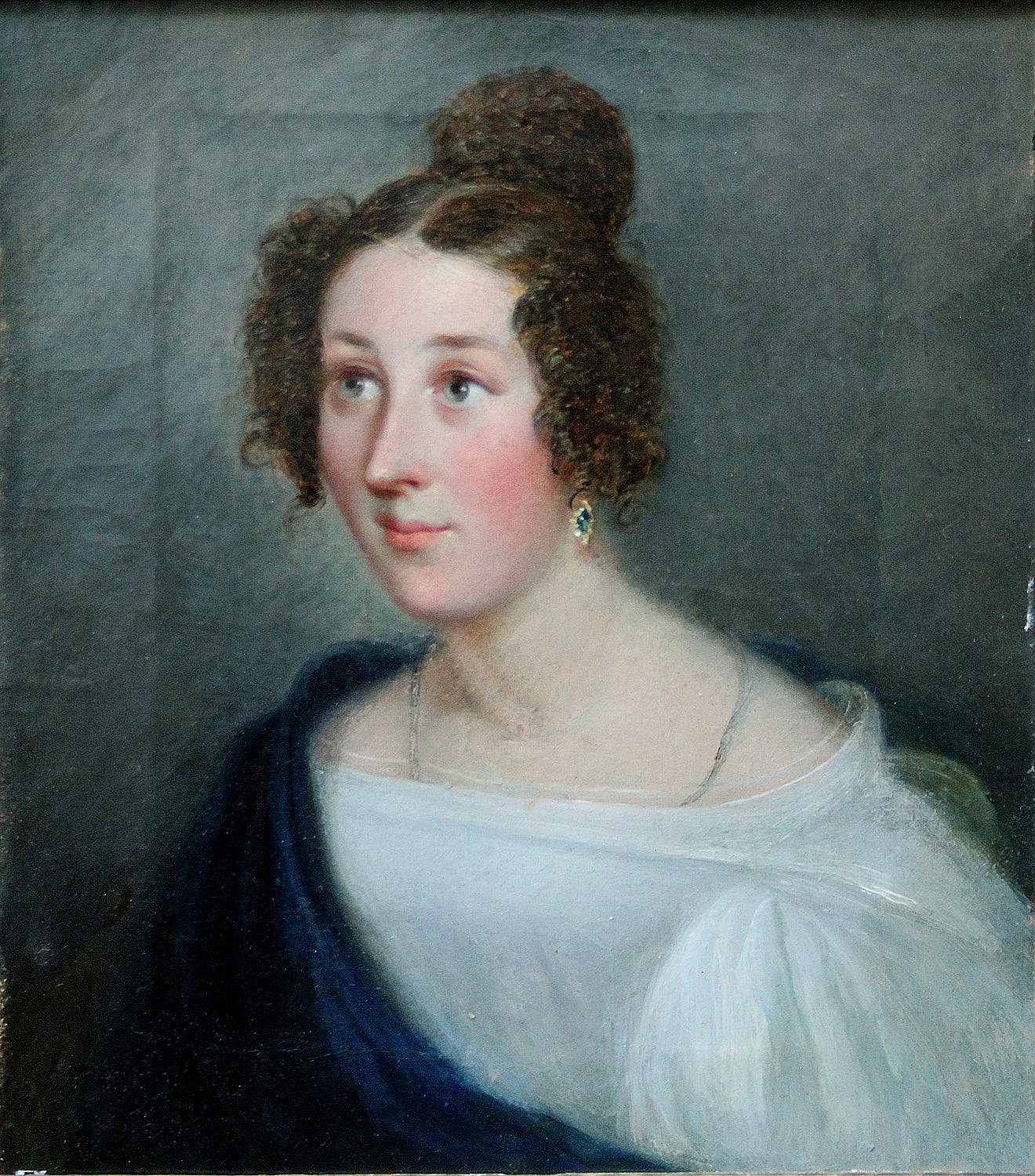 Portrait of young lady in a white dress and a blue scarf – Bild 2